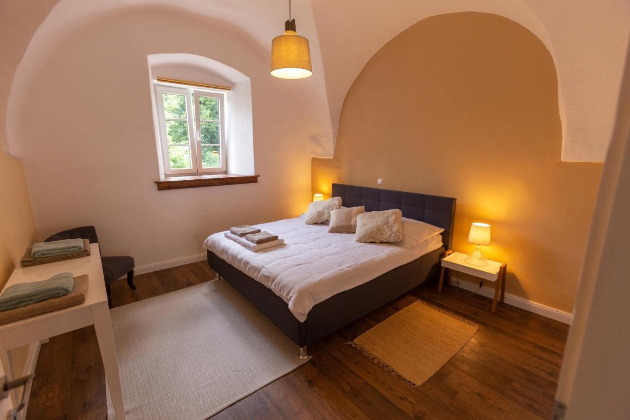 Pferdegut Schloss Treffen Apartments Gortschach  Esterno foto